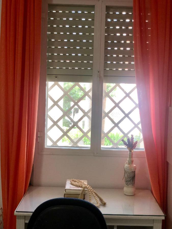 Habitacion Con Smart Tv En Piso Compartido Con Bano Privado O Compartido Malaga Sol Kültér fotó